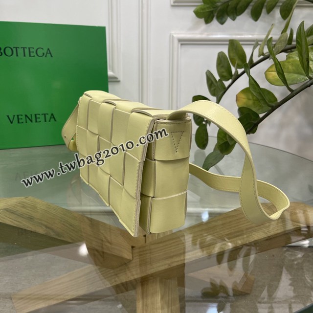 Bottega veneta高端女包 KF0017 寶緹嘉Cassette肩背女包 BV新款放大編織斜挎包  gxz1385